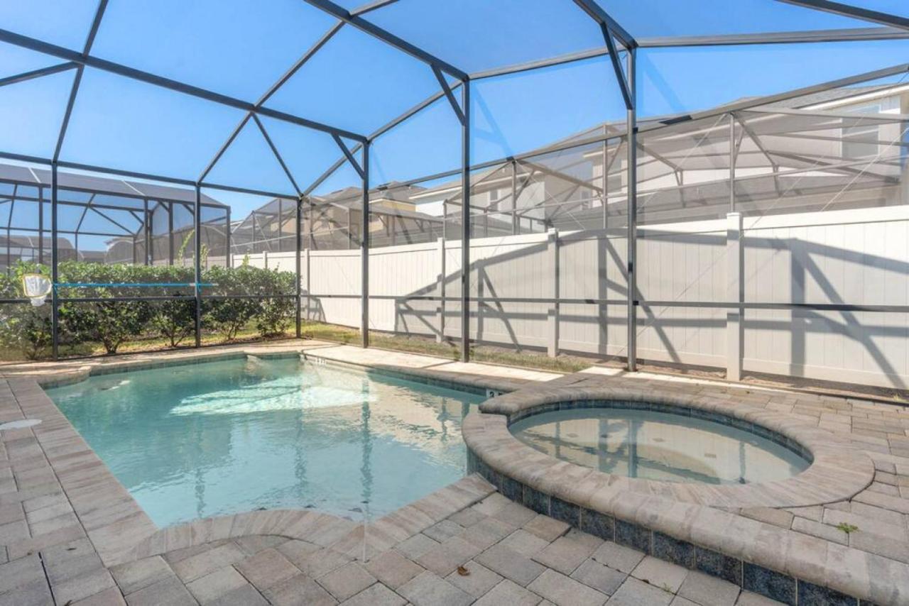 Modern Solara Villa With Pool, 7Bd 基西米 外观 照片